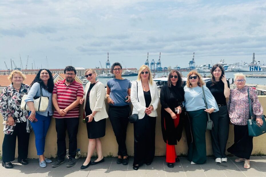 ENRICHER hubs team in group picture.