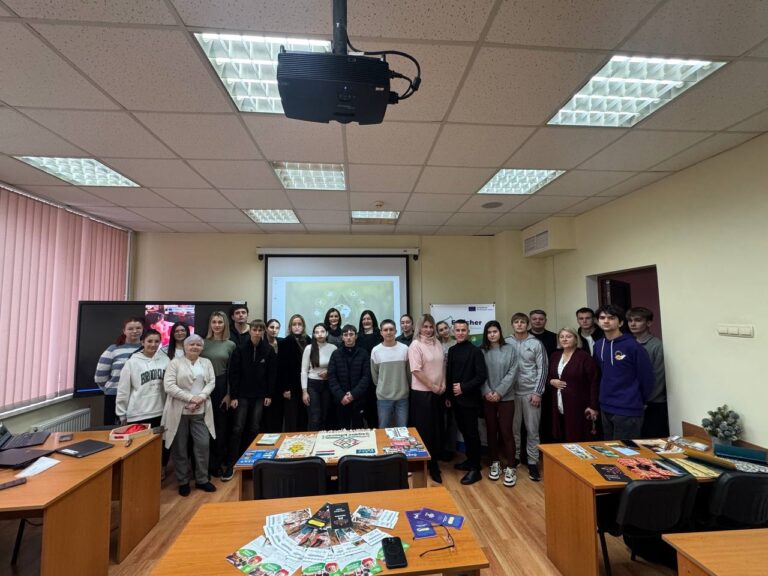 participants at KDU hub opening ceremony